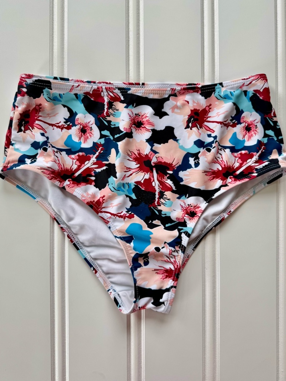Tropical Floral High-Waisted Bikini Swimsuit Set with Ruffle Padded Top - Picture 5 of 8